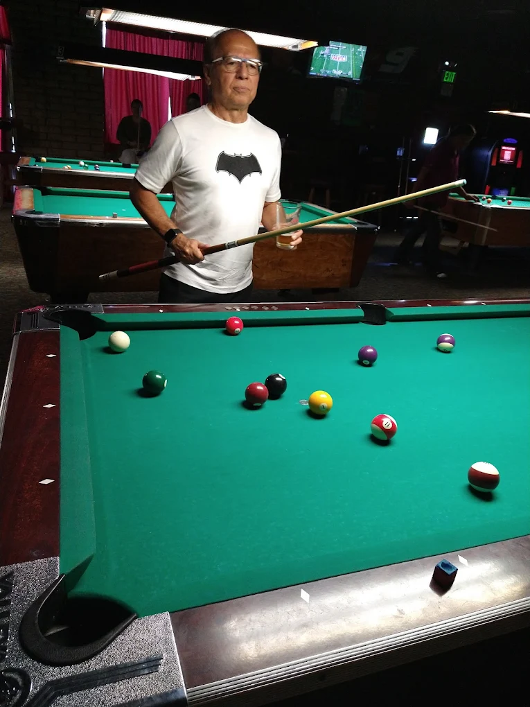 Kitty's pool hall exterior/interior