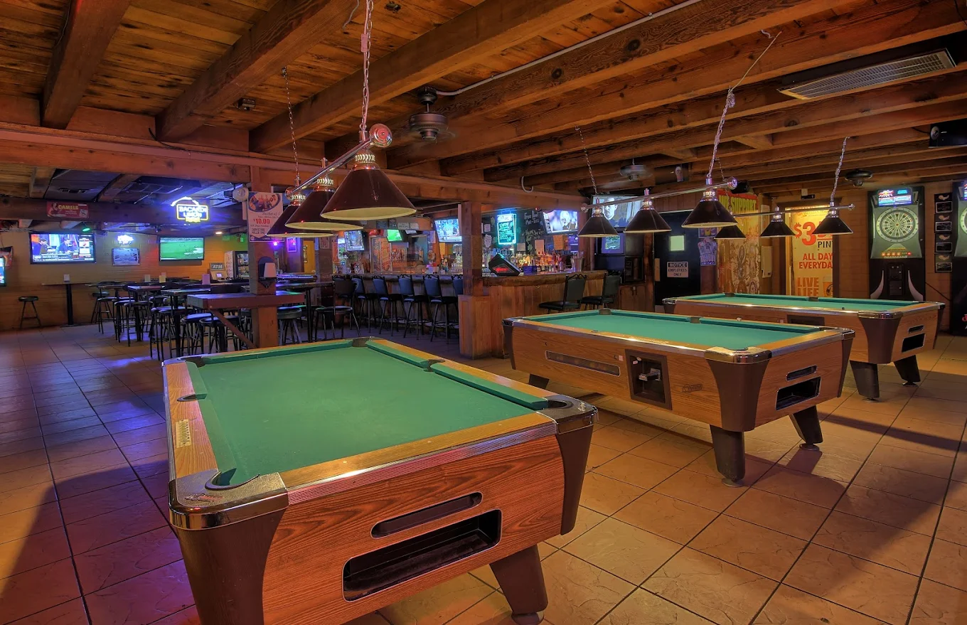 Gypsy's Roadhouse pool hall exterior/interior