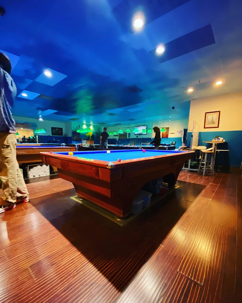 Billiards 31 pool hall exterior/interior