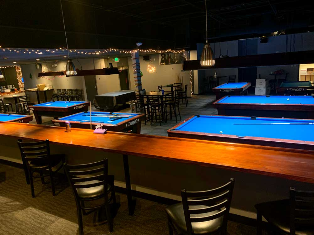 Piazza's Sports Bar pool hall exterior/interior