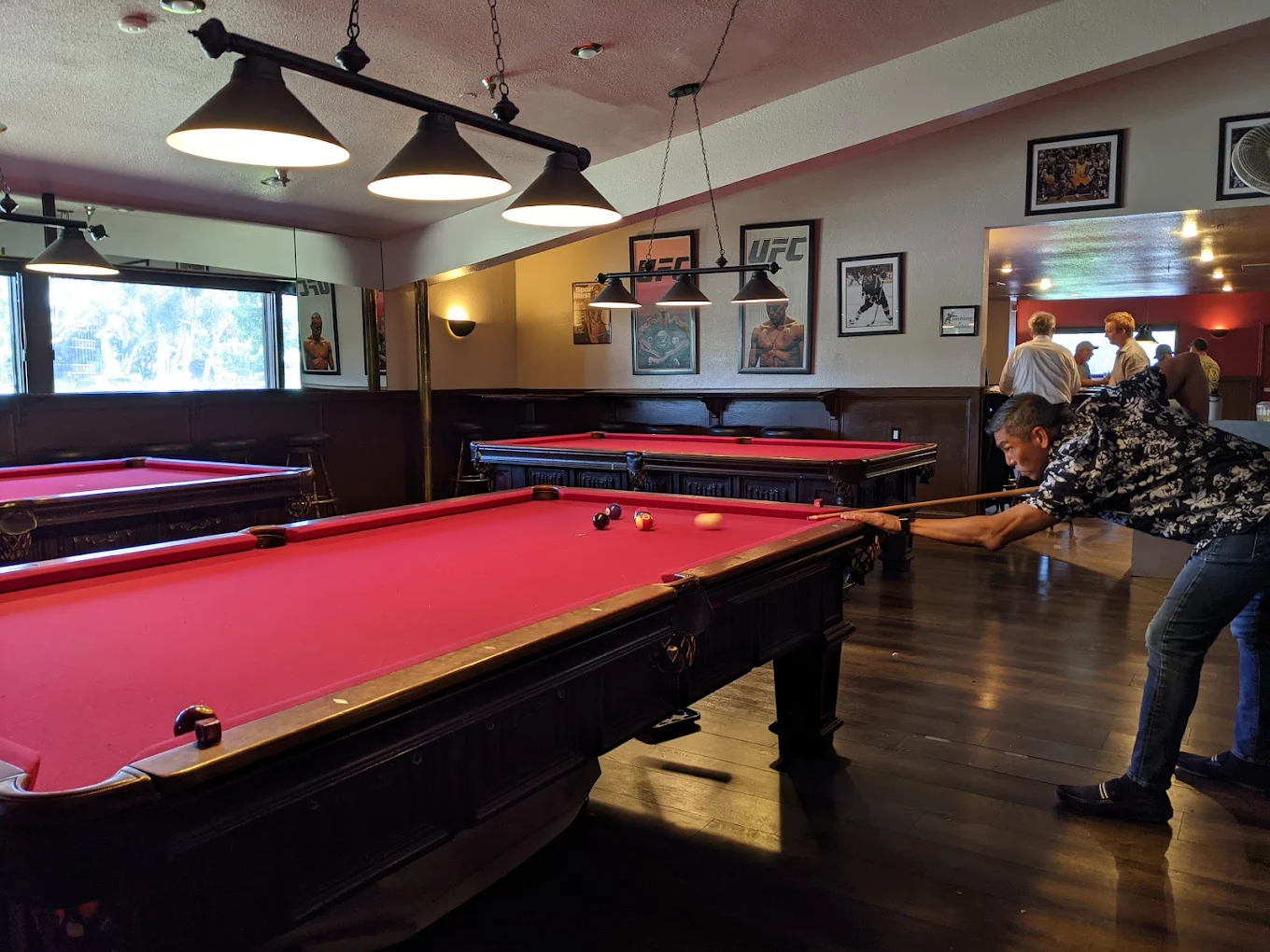 Classic Q Billiards pool hall exterior/interior