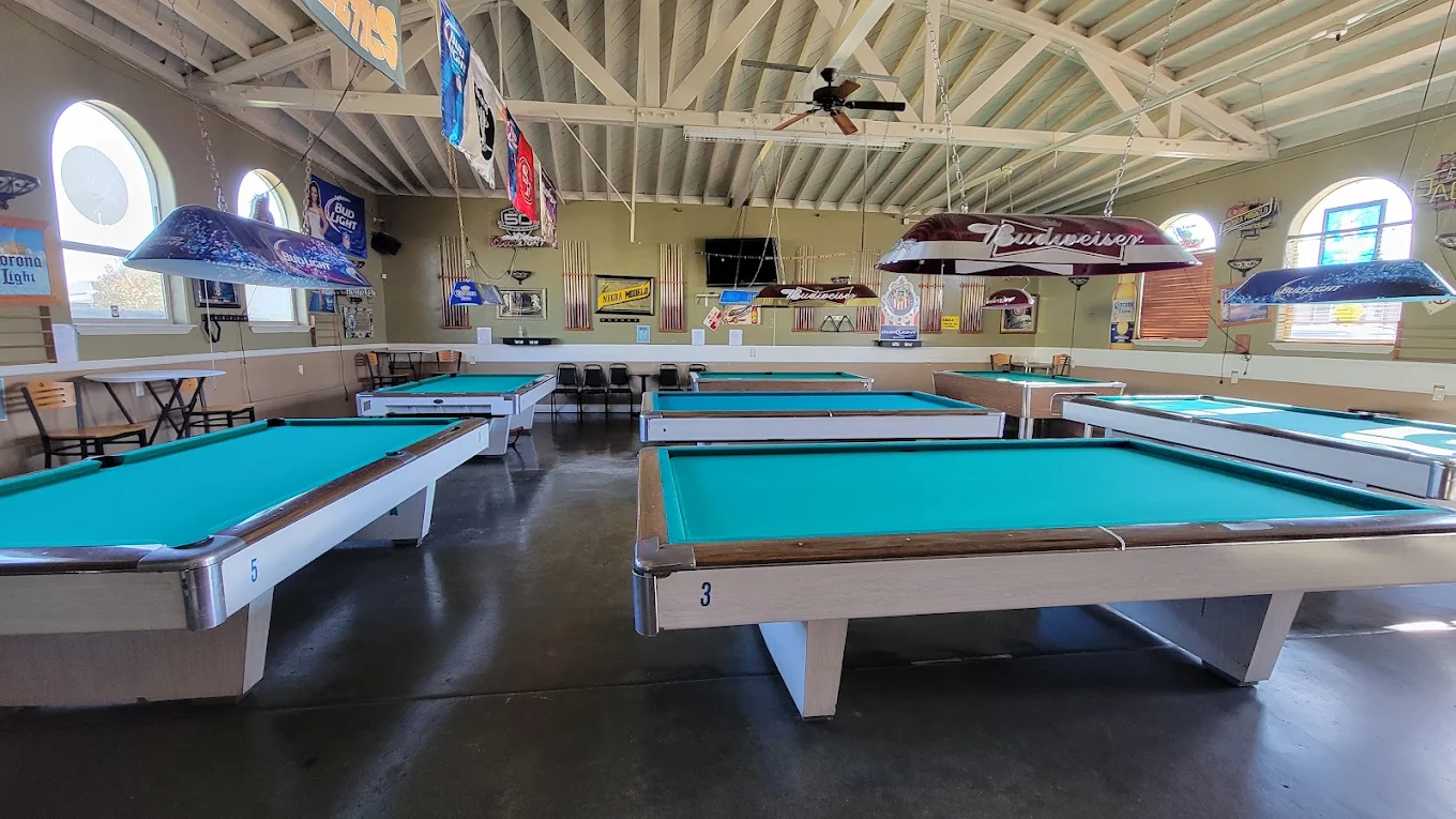 San Pablo Billiards pool hall exterior/interior