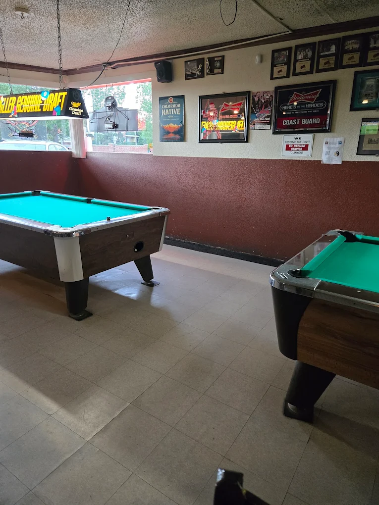 Sam's Bar & Lounge pool hall exterior/interior