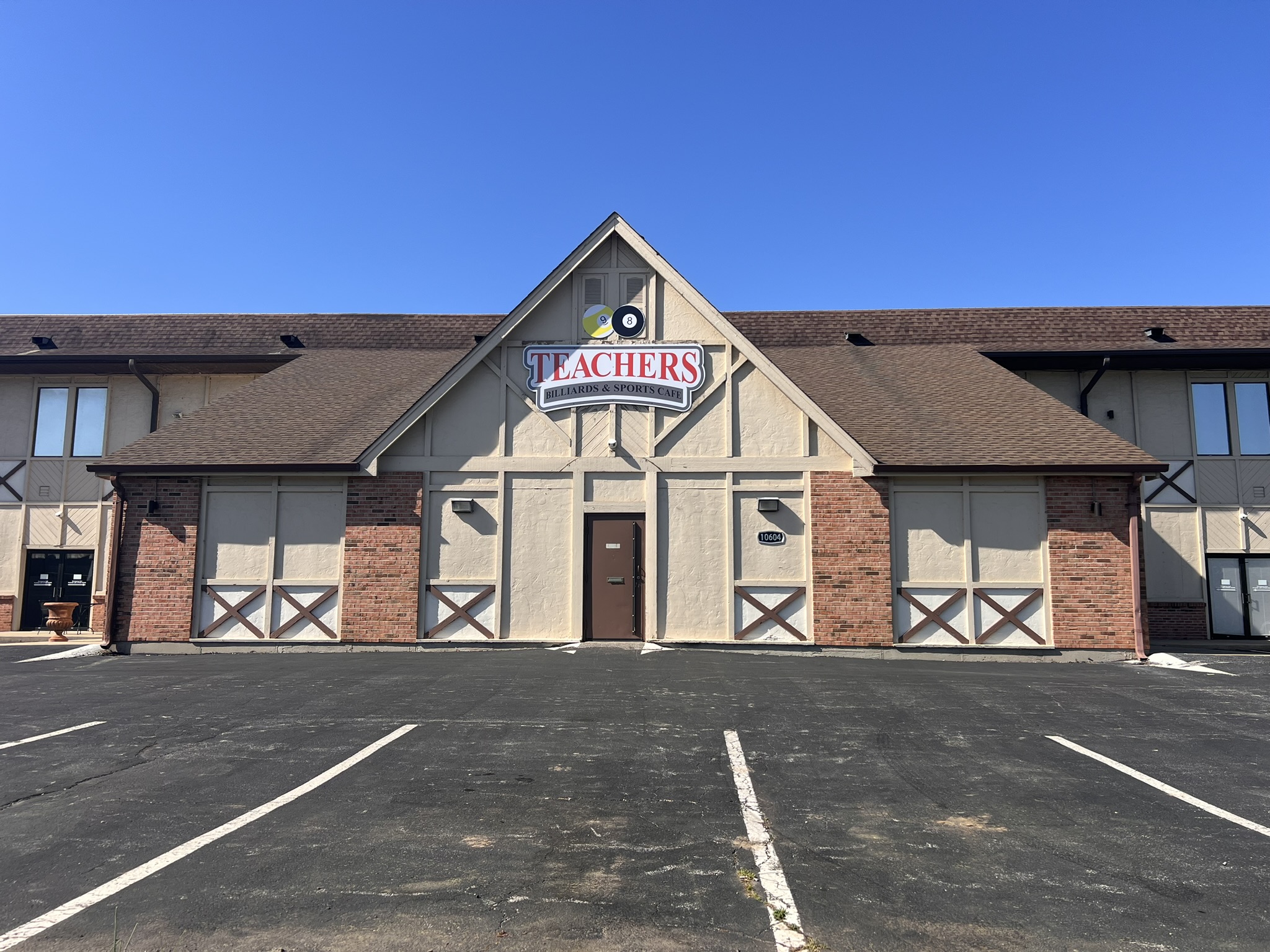 Teachers Billiards pool hall exterior/interior