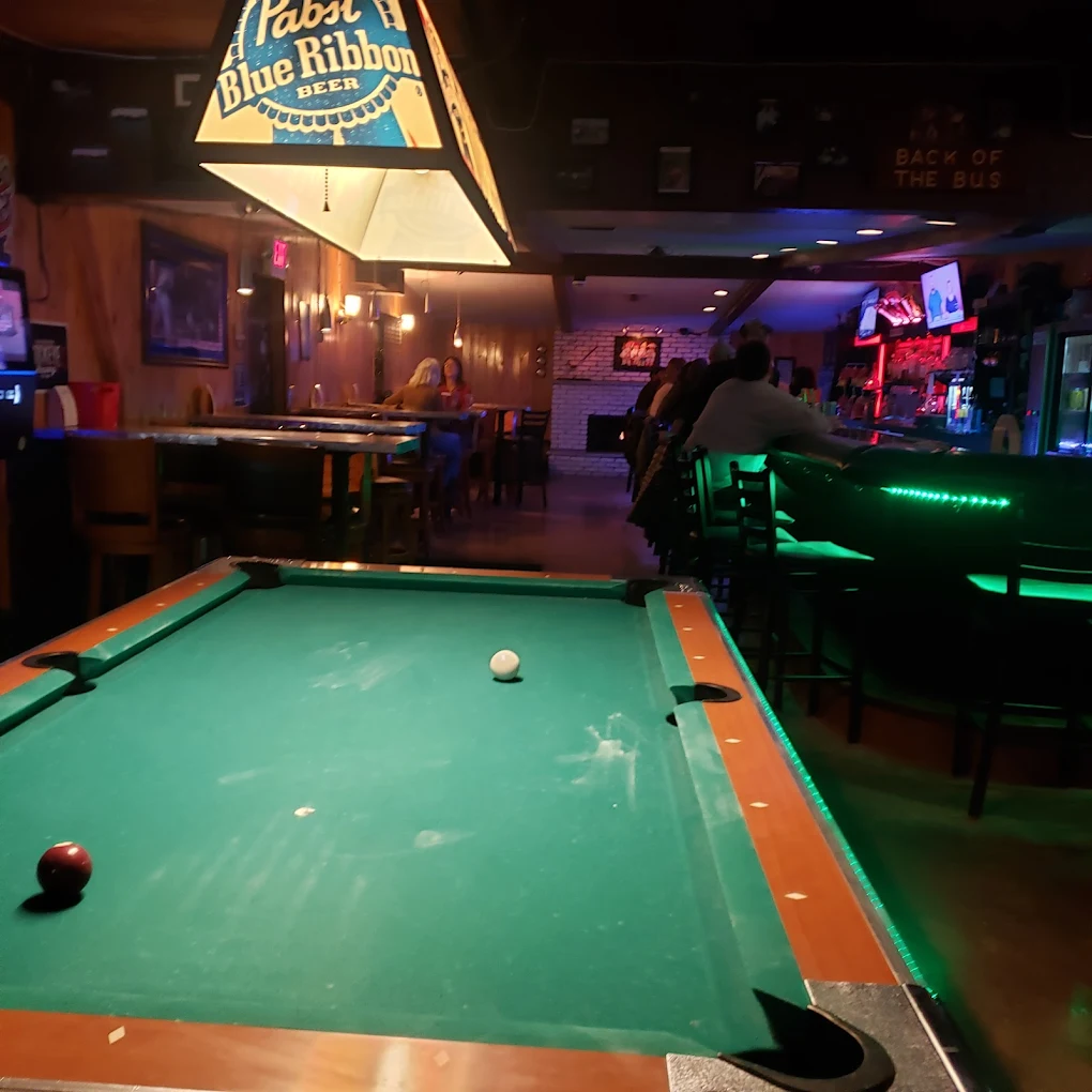 Vista Bar pool hall exterior/interior