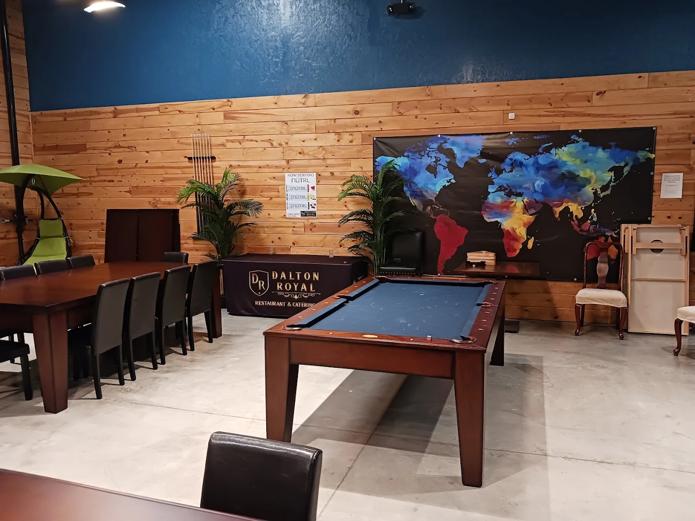 The Dalton Royal pool hall exterior/interior
