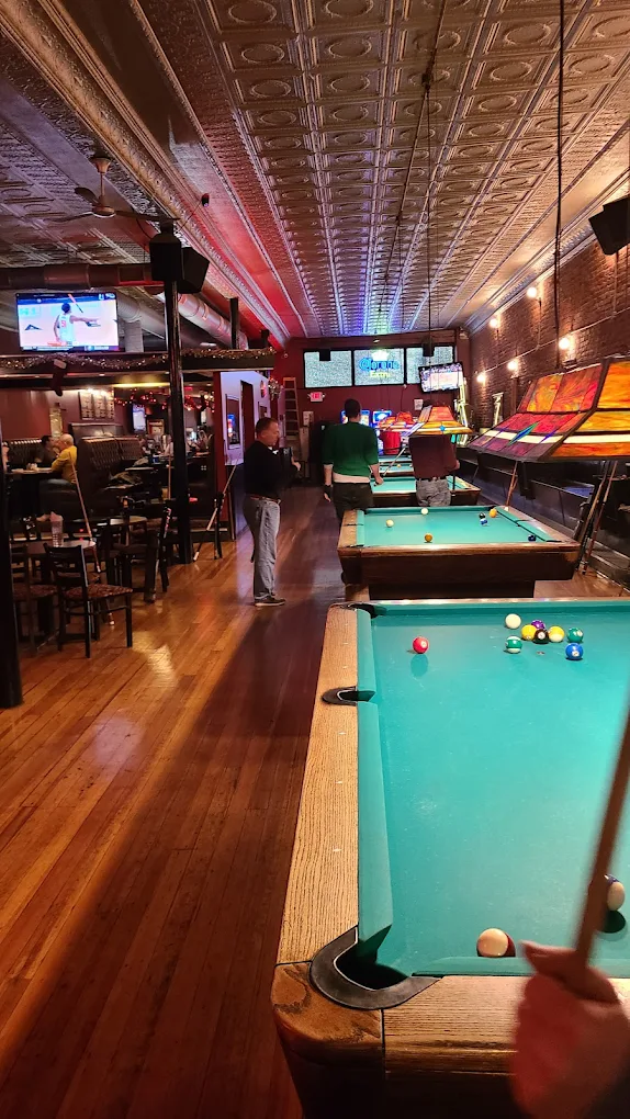 Jupiter's Pizzeria & Billiards pool hall exterior/interior