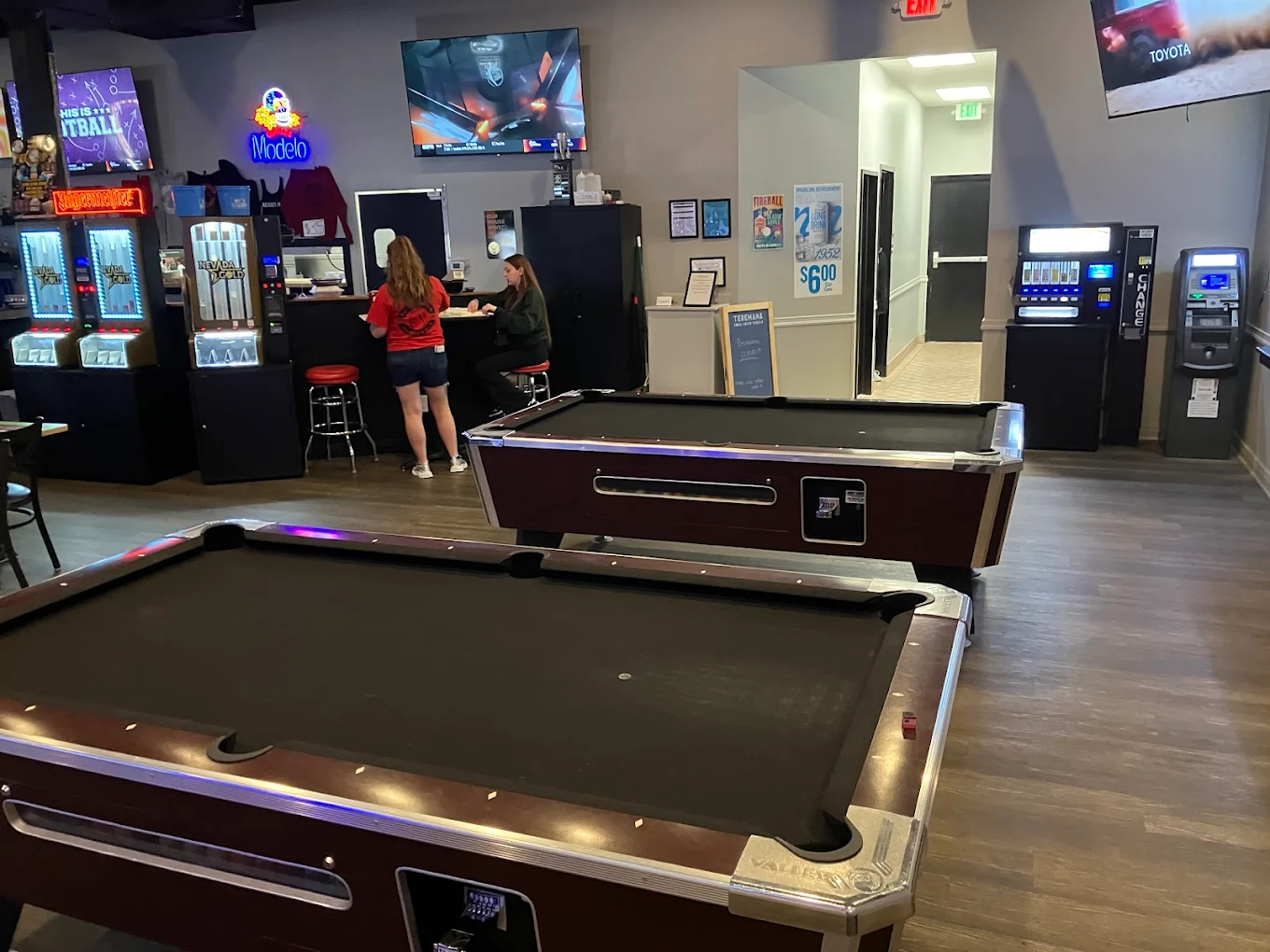 Freddie's Pub pool hall exterior/interior