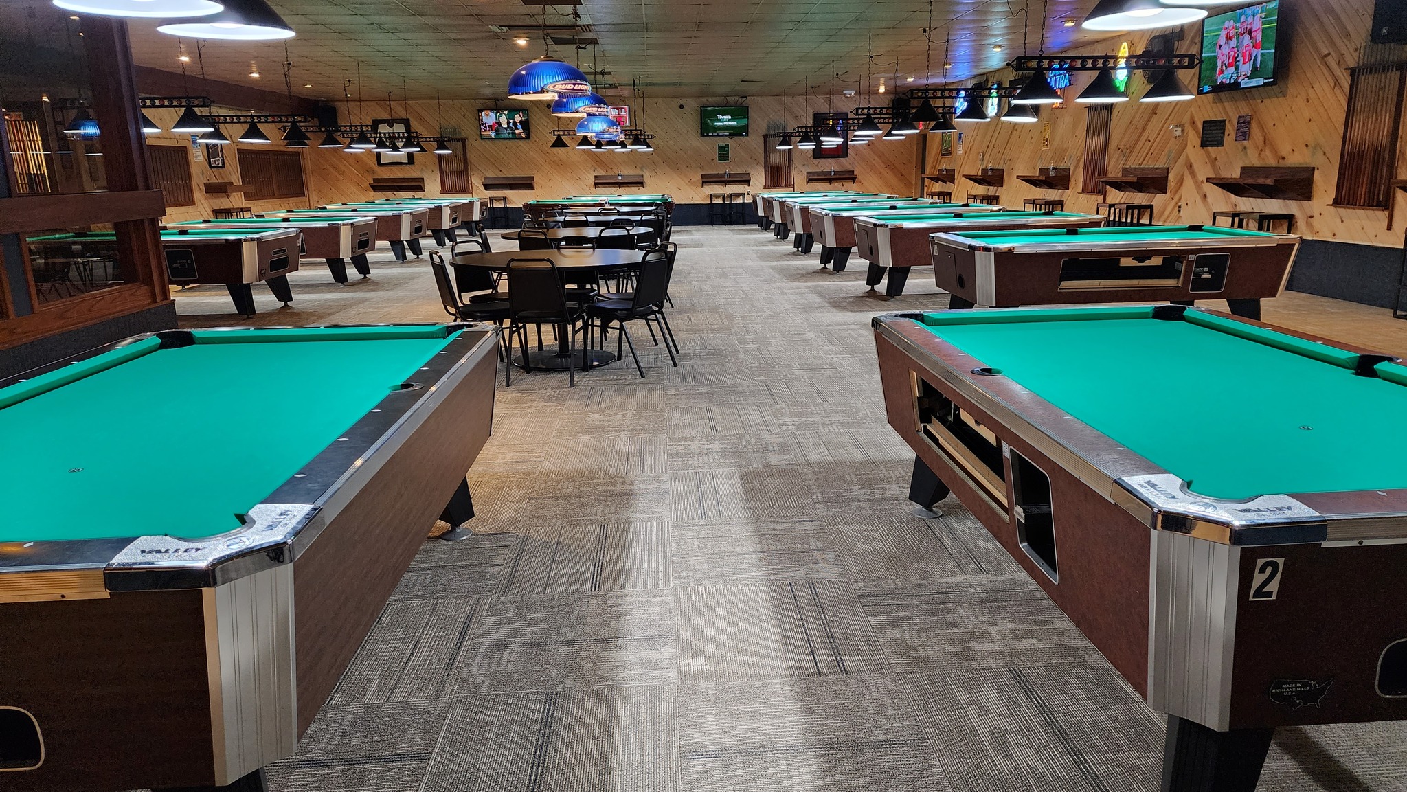 Corner Pocket pool hall exterior/interior
