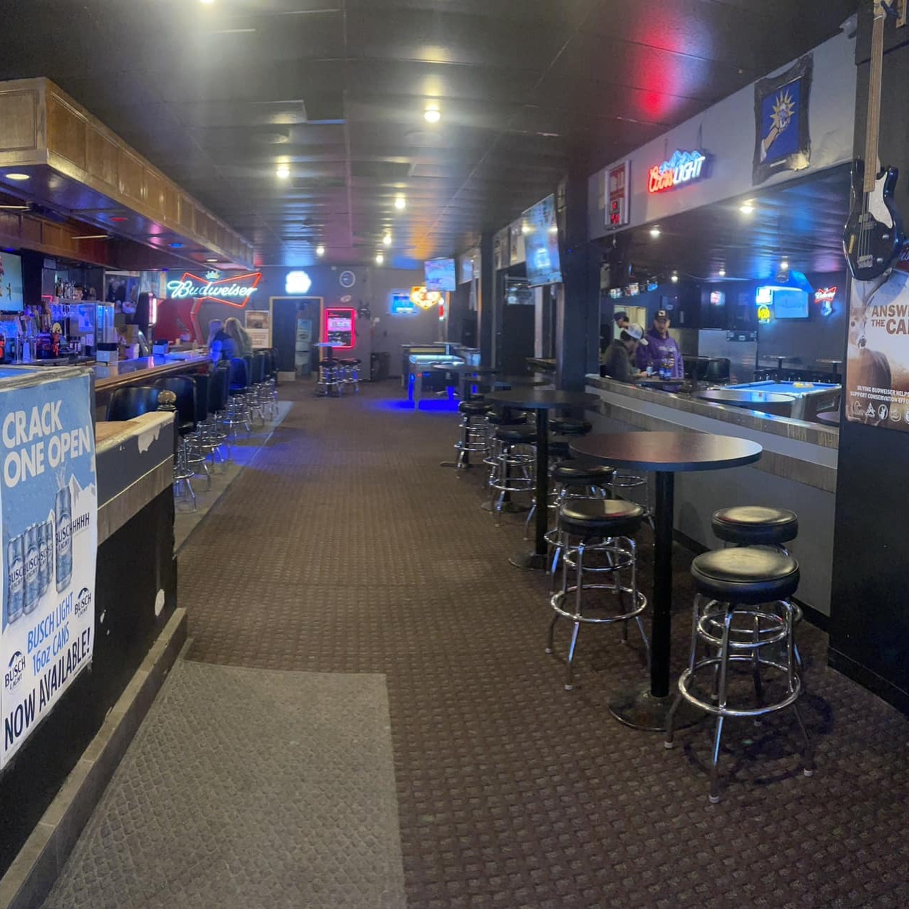 MoJos Bar pool hall exterior/interior