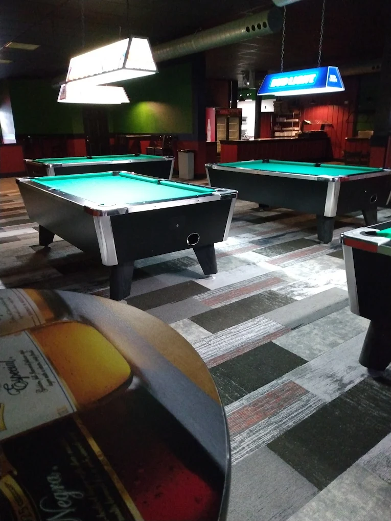 Opie's Pizza Poolroom and Pub pool hall exterior/interior