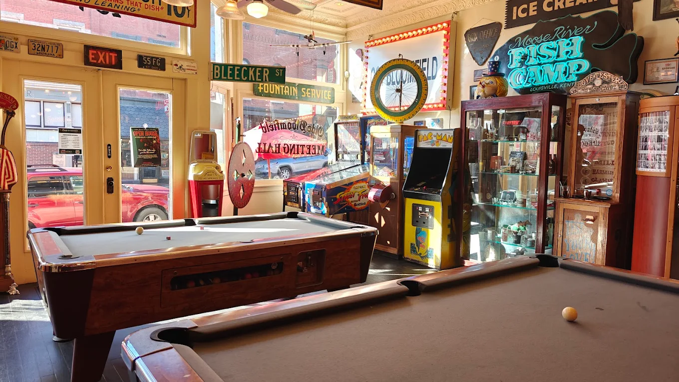 Ernie's Tavern pool hall exterior/interior