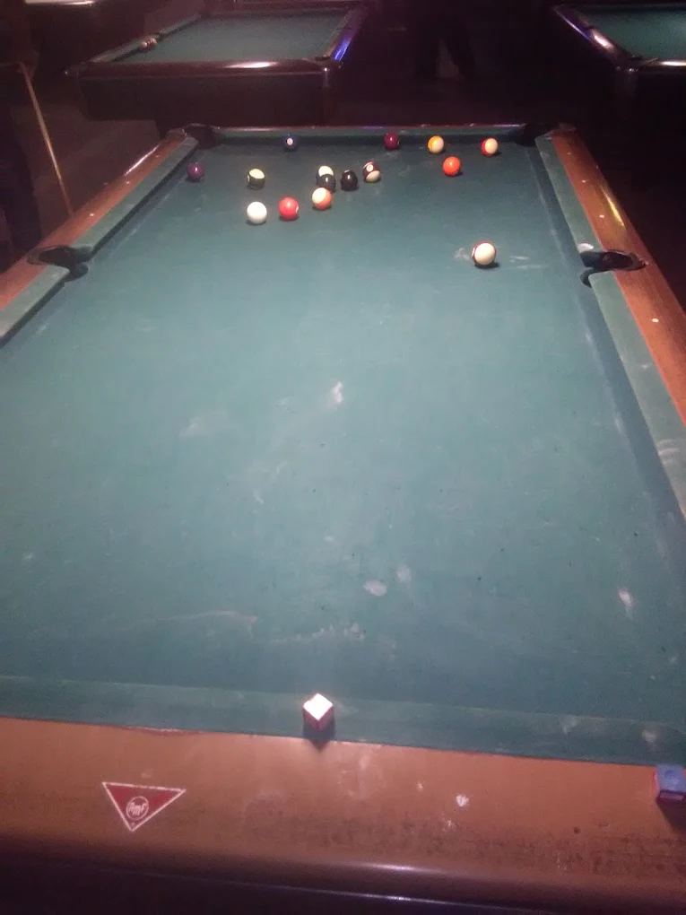 Lucky Cue pool hall exterior/interior