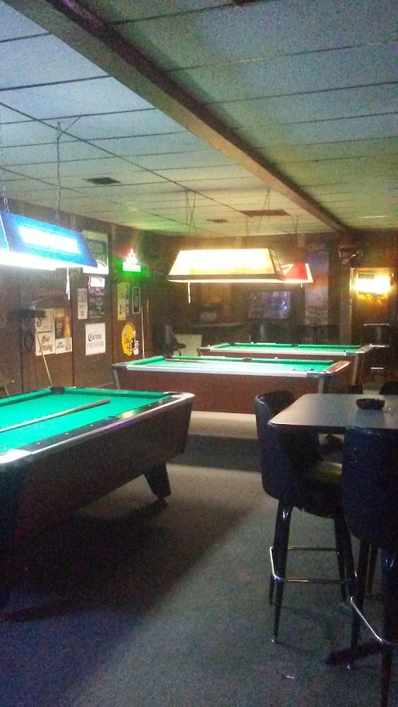 Blackie's Place pool hall exterior/interior