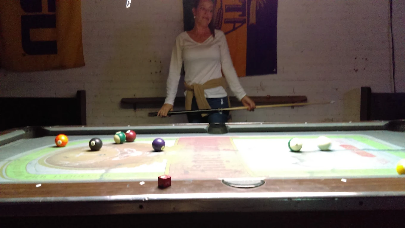 Ivar's Sports Bar pool hall exterior/interior