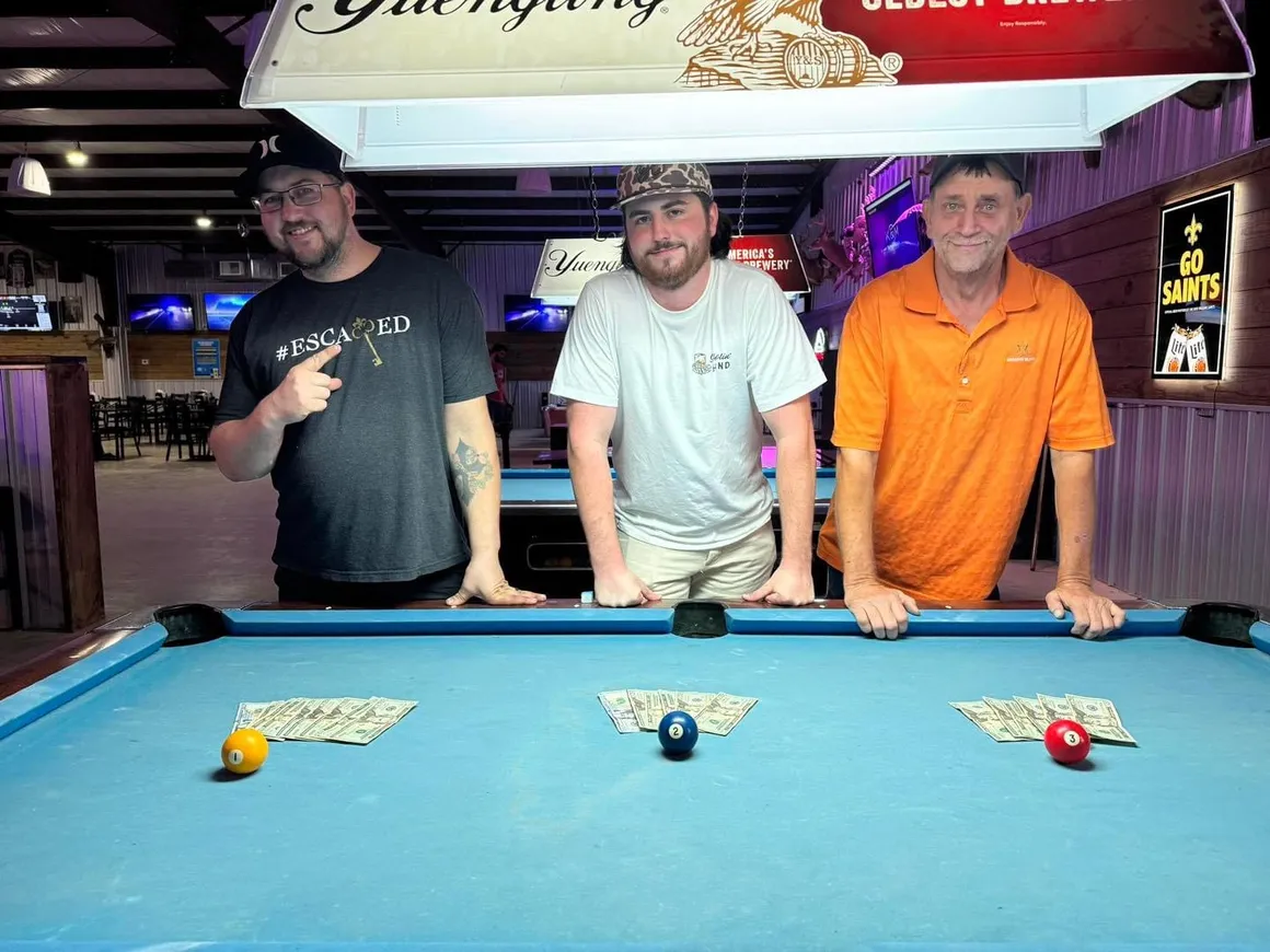 K&M Bar and Grill pool hall exterior/interior