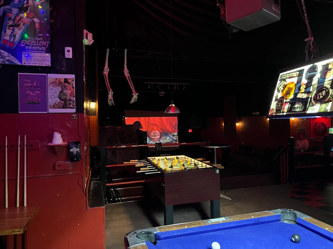 Geno's Rock Club pool hall exterior/interior