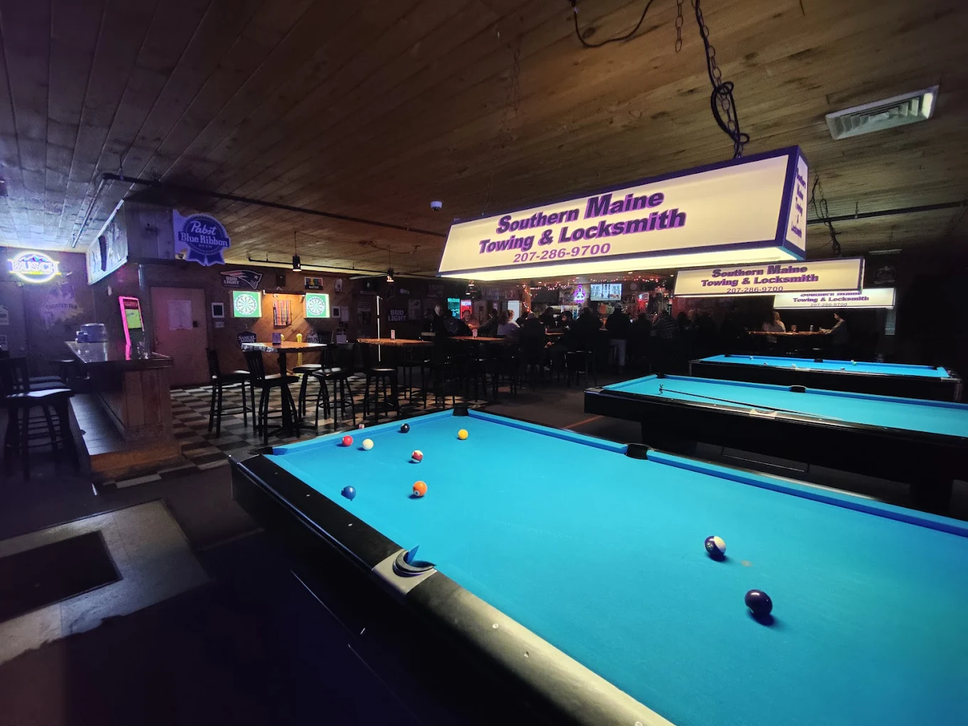 Skip's Lounge pool hall exterior/interior