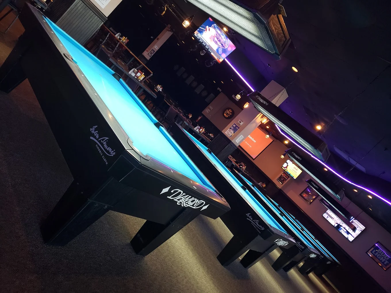 Brews and Cues pool hall exterior/interior