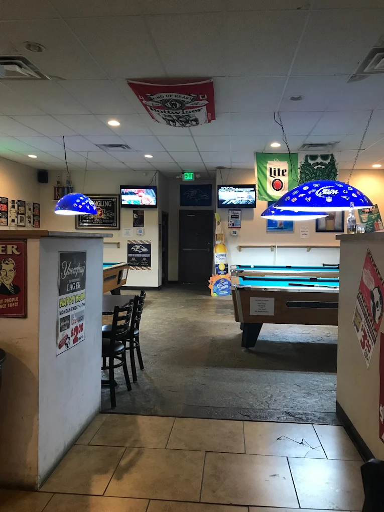 Pool N' Pints pool hall exterior/interior