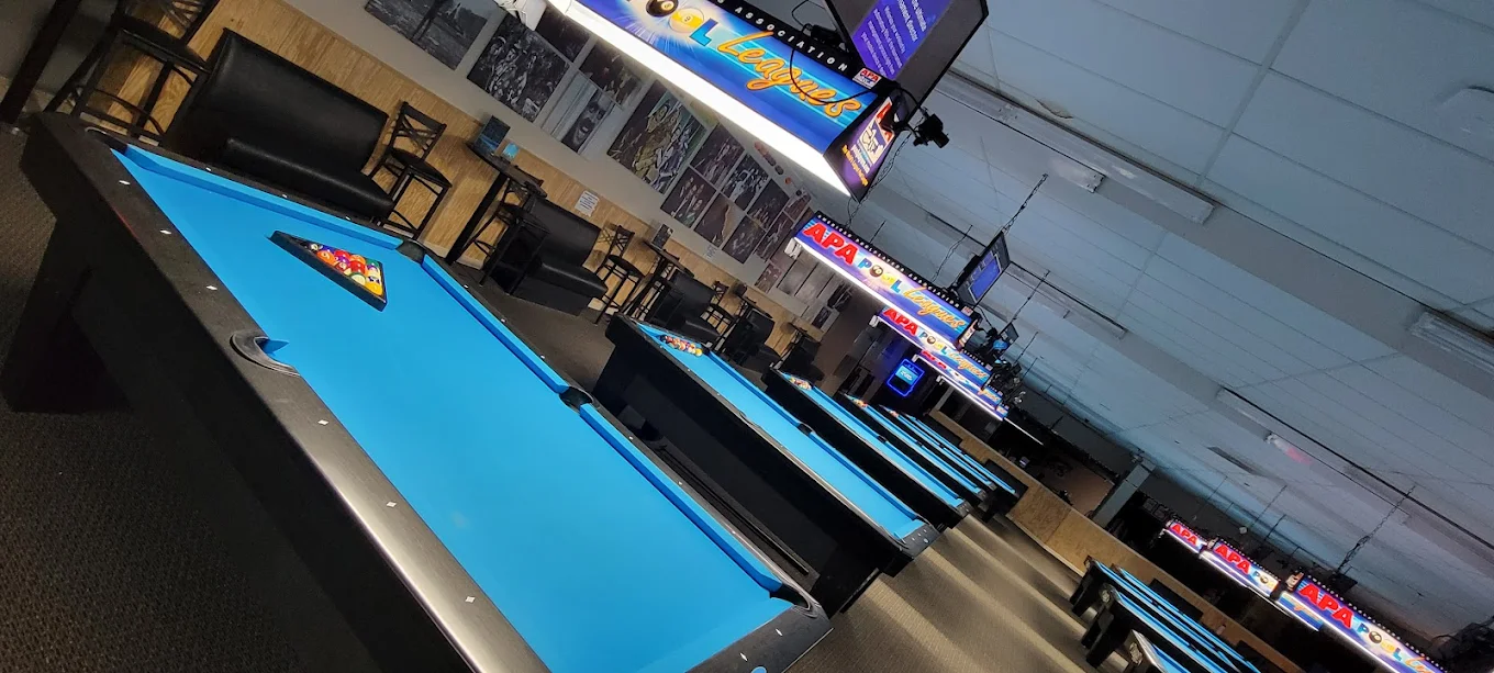Choptank Bowling & Billiards pool hall exterior/interior