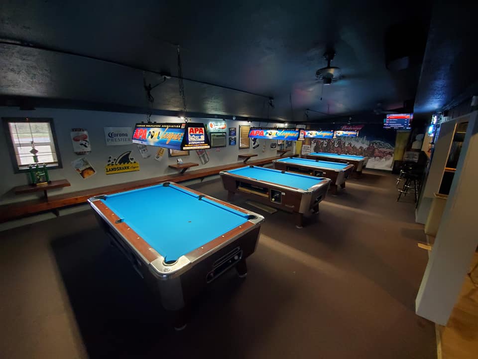 Roadhouse 313 pool hall exterior/interior