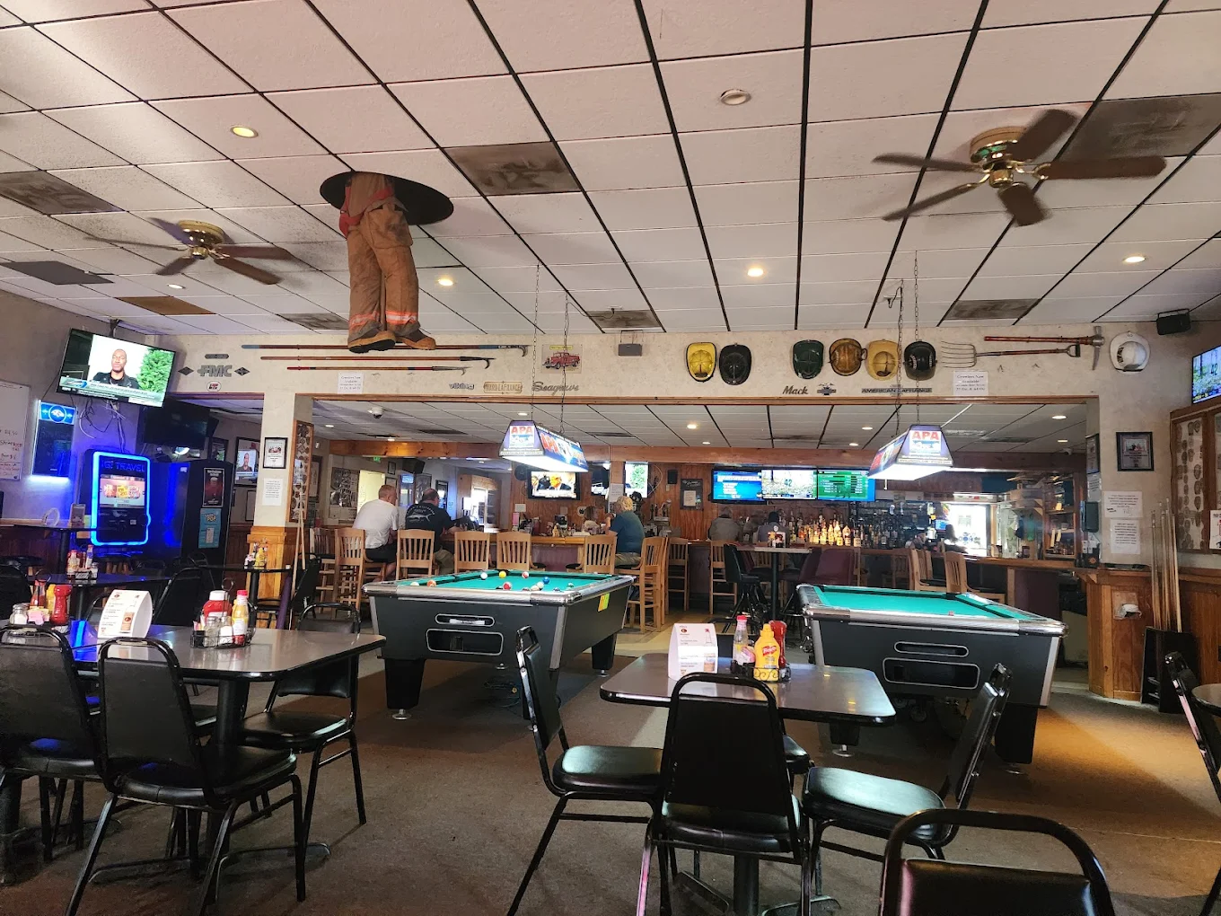 Firehouse Tavern pool hall exterior/interior