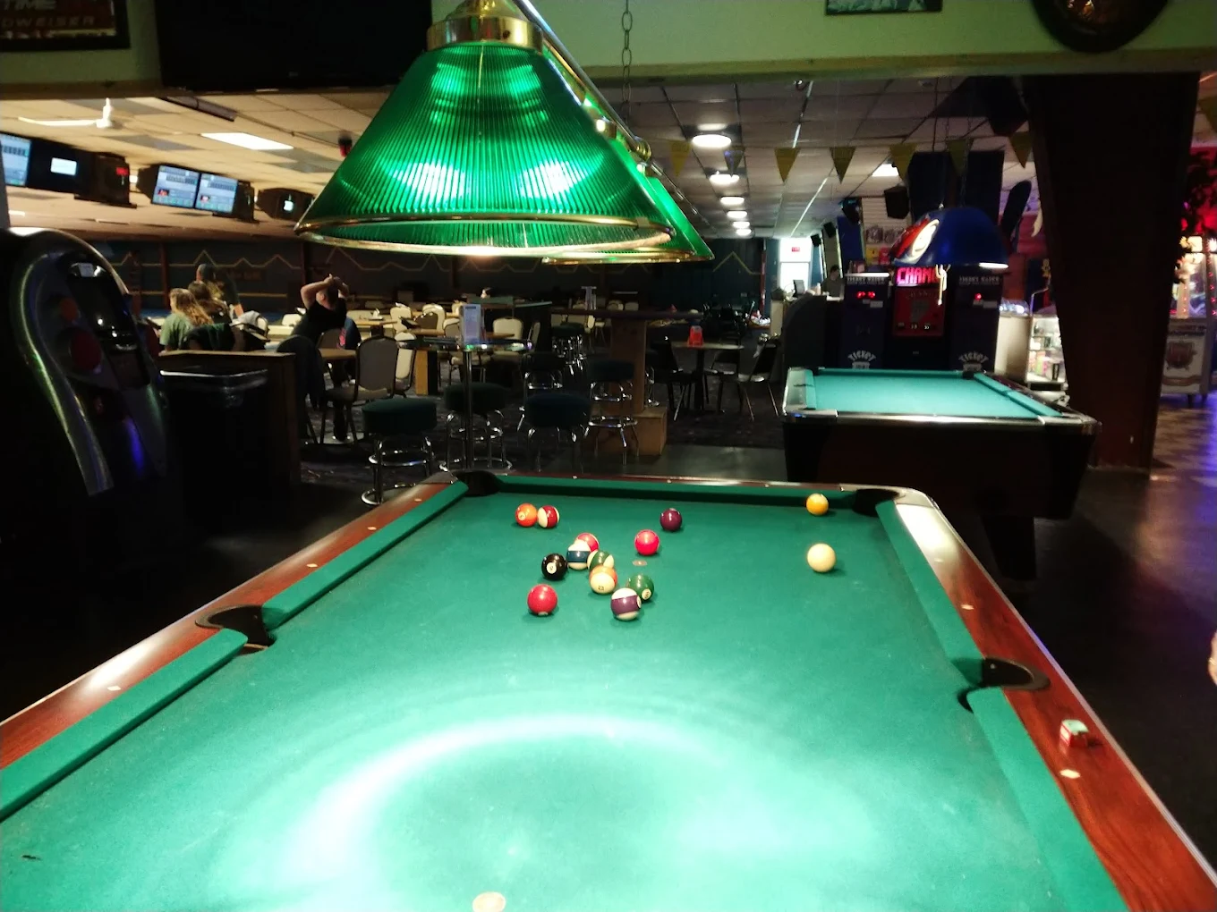 Valley Park Bowl pool hall exterior/interior