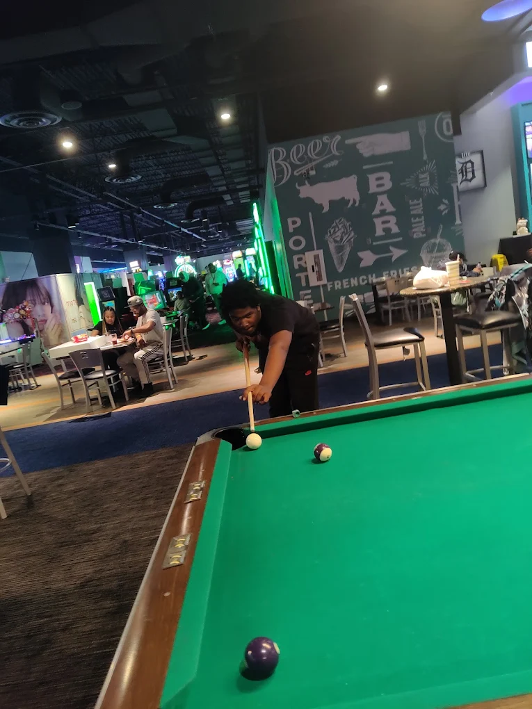 Round 1 Bowling & Arcade pool hall exterior/interior