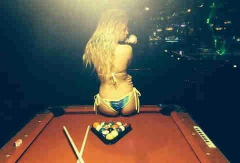 Coz's Eight Ball Lounge pool hall exterior/interior