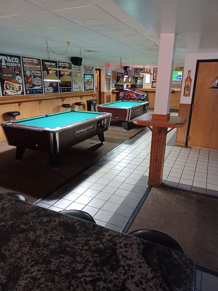 Hoggsbreath Bar & Grill pool hall exterior/interior