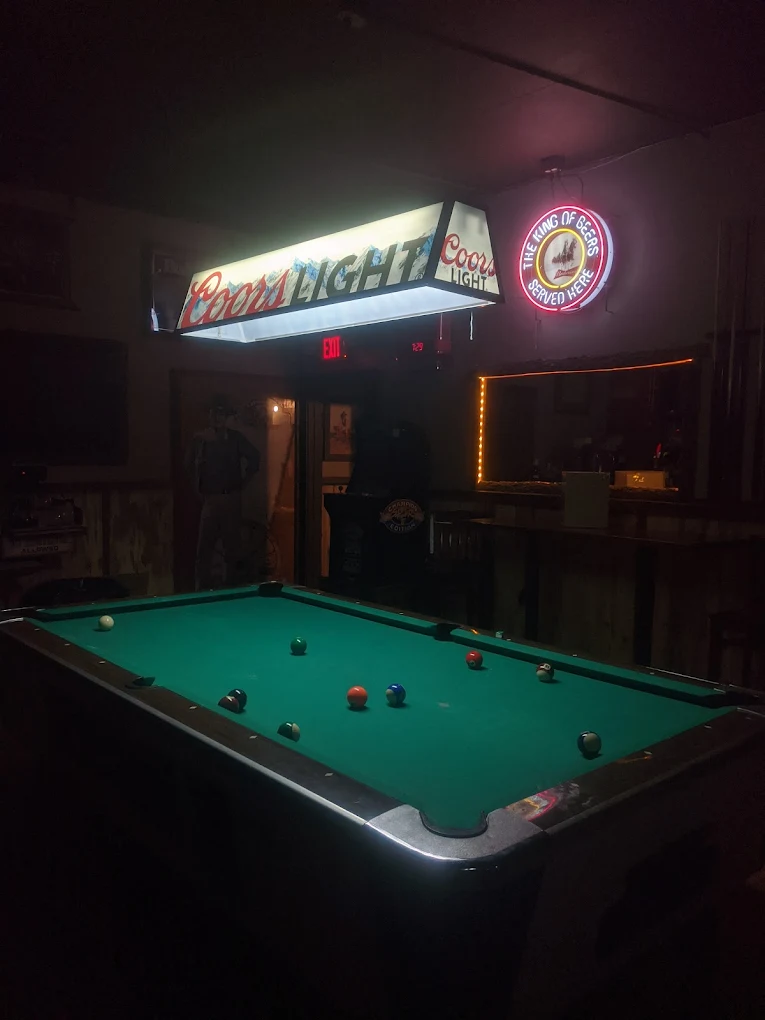 The Lengendary Montana Bar pool hall exterior/interior