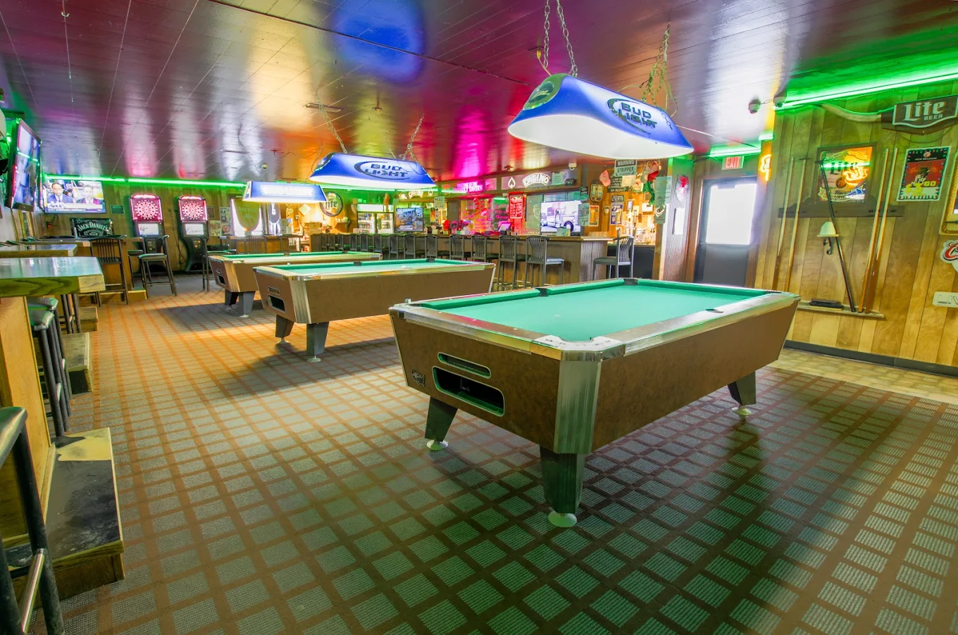 The Friendly Tavern pool hall exterior/interior