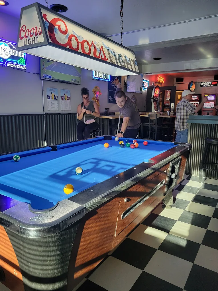 The Heidelberg Bar & Casino pool hall exterior/interior