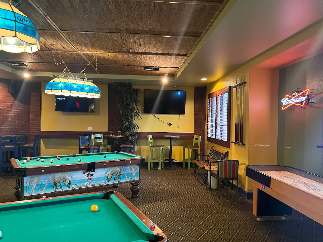 Mangos Beach Bar pool hall exterior/interior