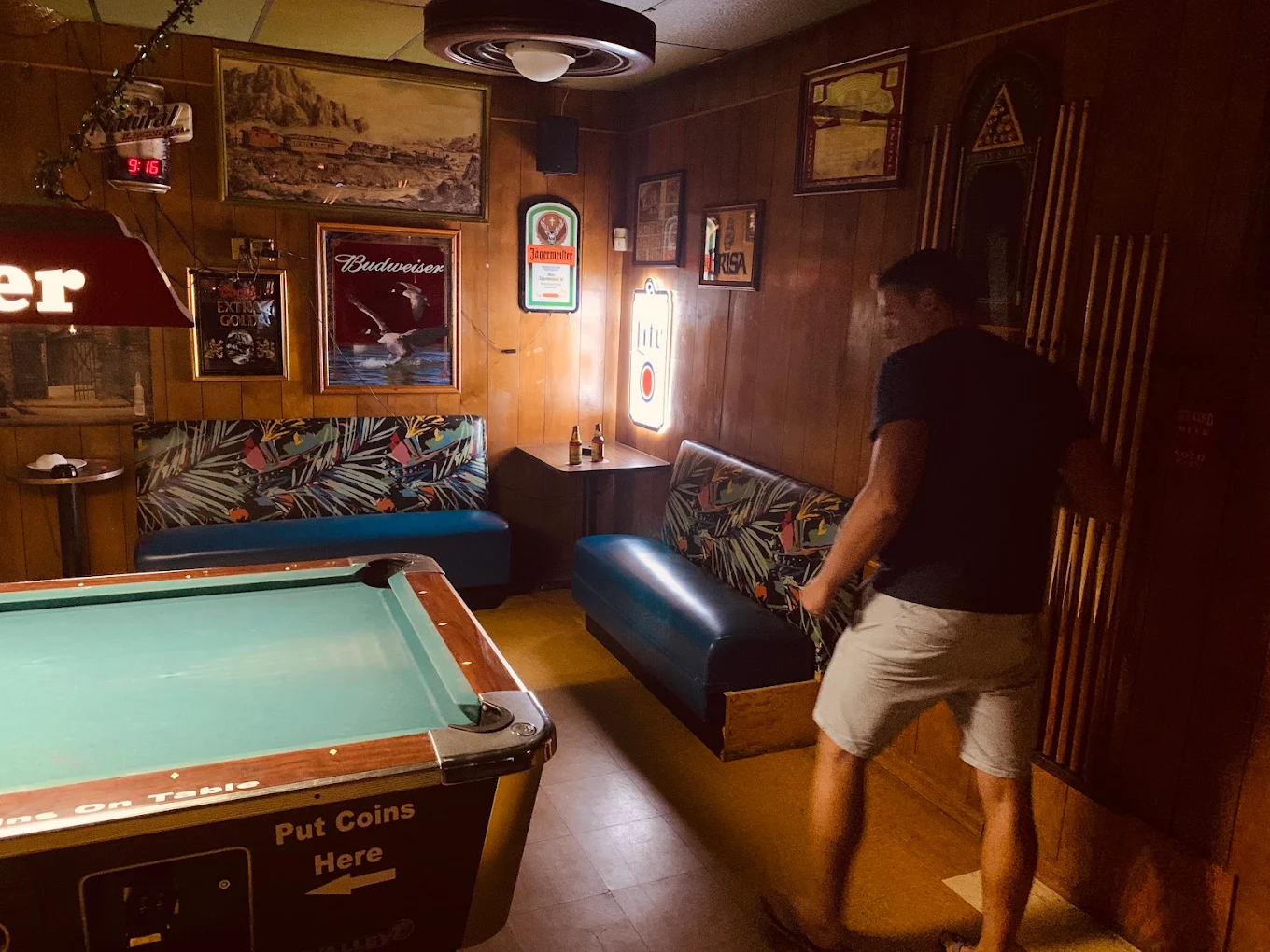 Shamrock Club pool hall exterior/interior