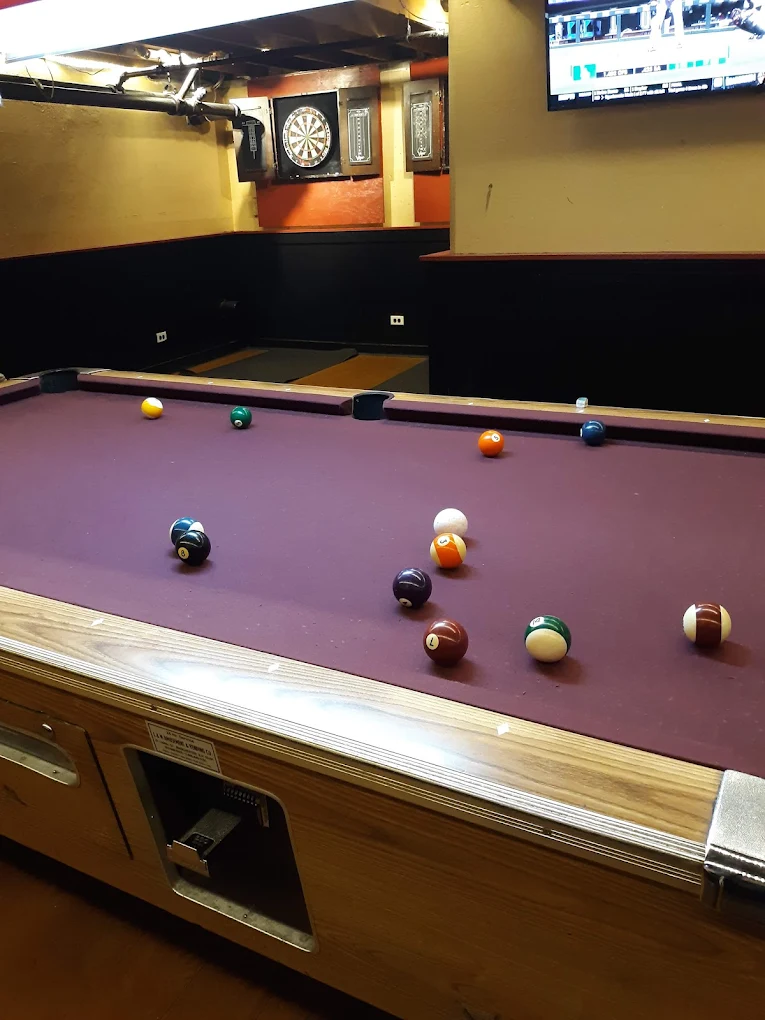 The Draft Sports Bar & Grill pool hall exterior/interior