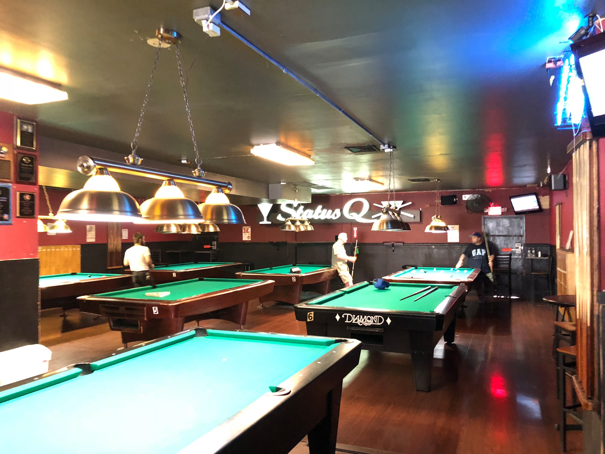 Status Q Bar & Billiards pool hall exterior/interior