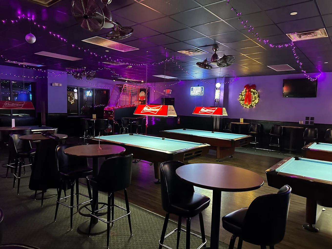 Schooly's Bar & Billiards pool hall exterior/interior