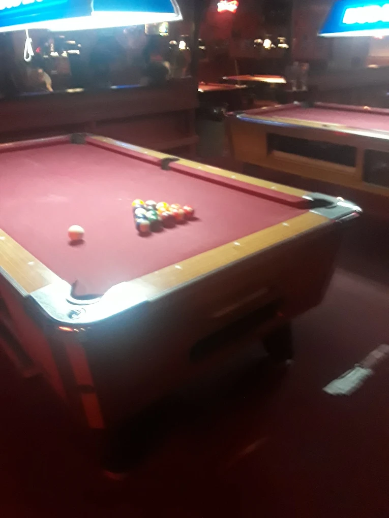 Drifters Bar pool hall exterior/interior