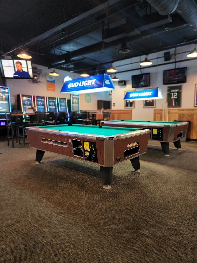 Stadium Sports Bar & The Lodge pool hall exterior/interior