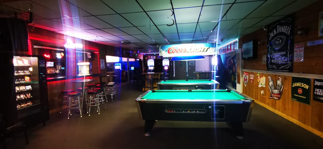 Bill's Back Forty pool hall exterior/interior