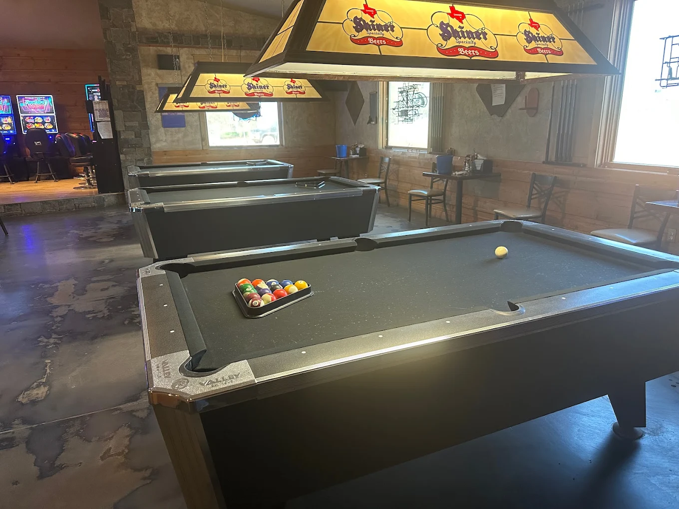 Outsider's Bar and Grill pool hall exterior/interior