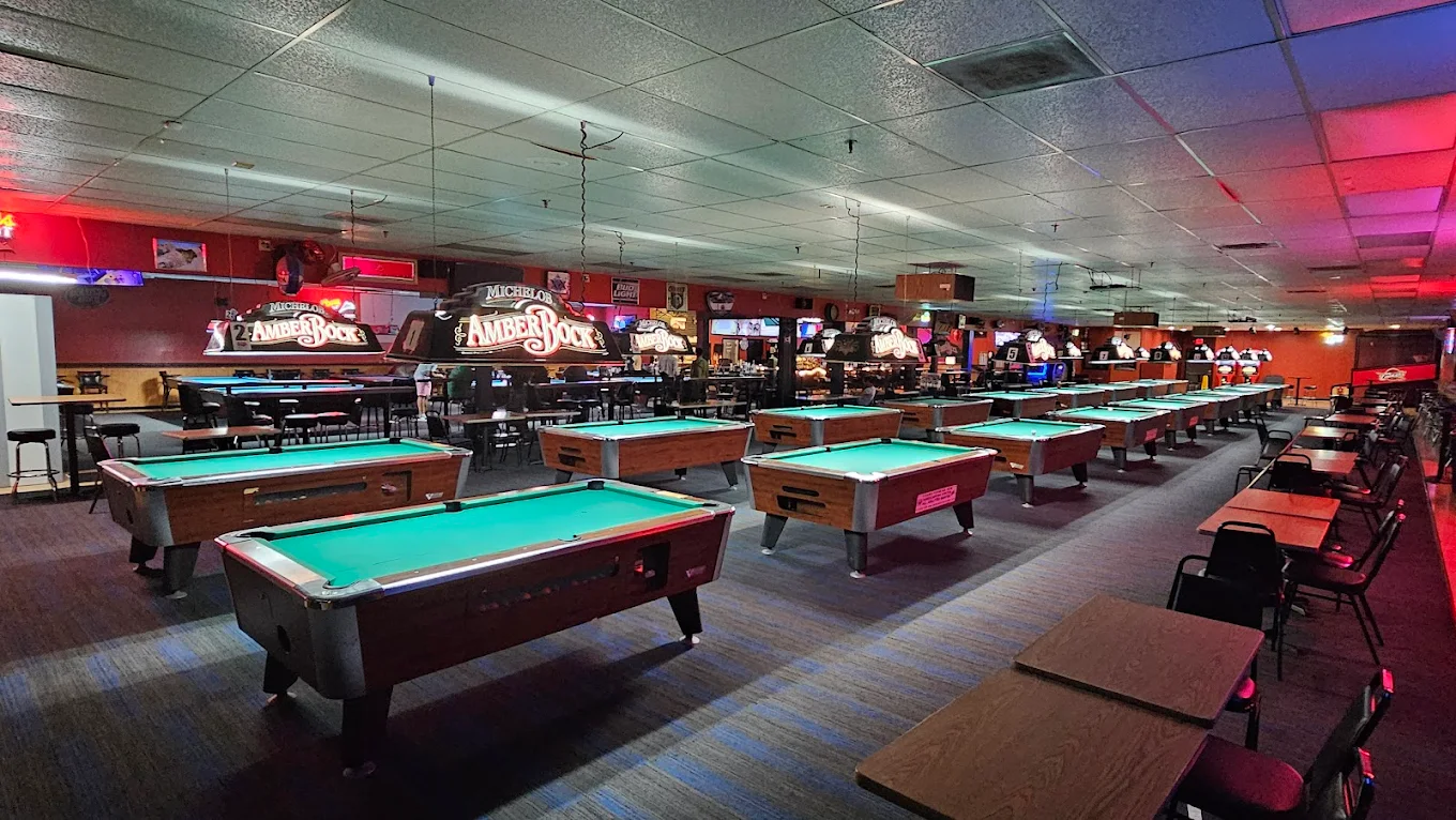 8 Ball Sports Bar & Billiards pool hall exterior/interior