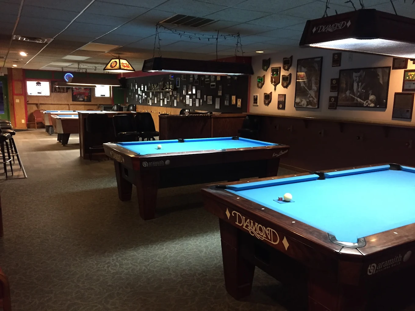 Q-Stix Billiards pool hall exterior/interior