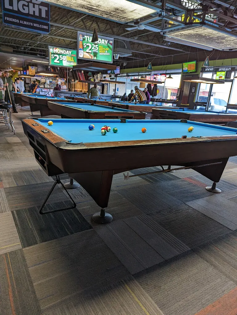 Miss Cue South pool hall exterior/interior
