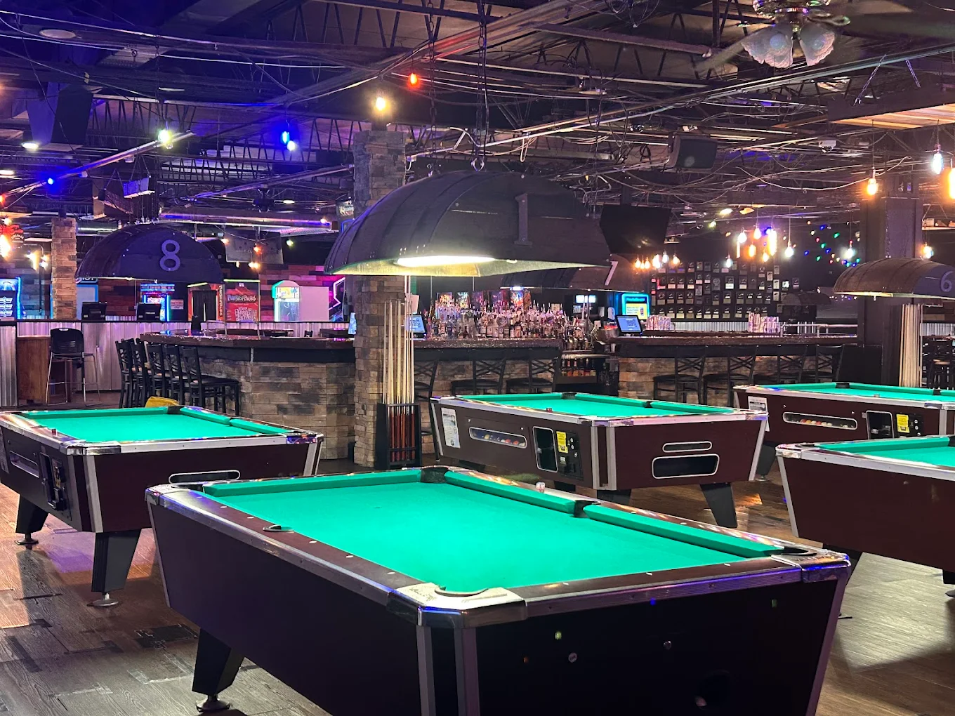 Miami Valley Sports Bar pool hall exterior/interior