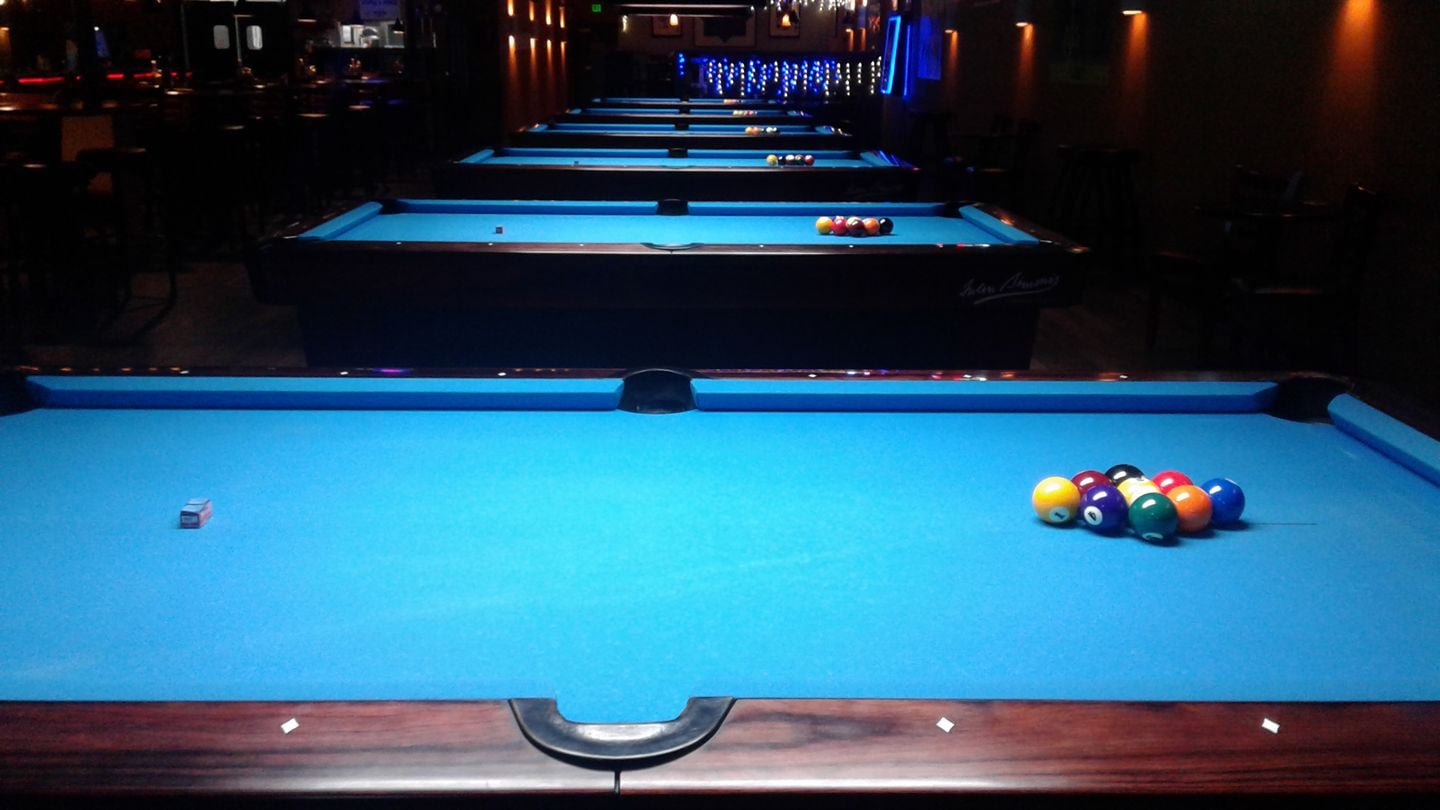 Kolby's Restaurant Bar and Billiards pool hall exterior/interior