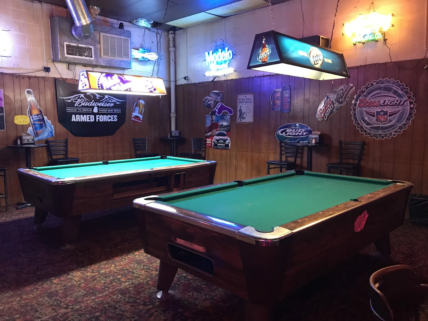 Hillsboro Bar & Grill pool hall exterior/interior