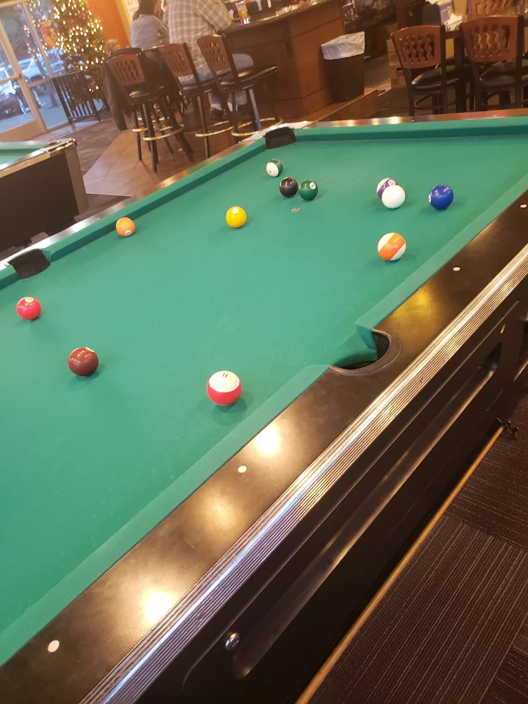 Alibi Bar & Grill pool hall exterior/interior